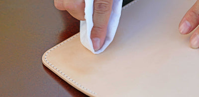 Easy Ways To Darken Leather Accessories