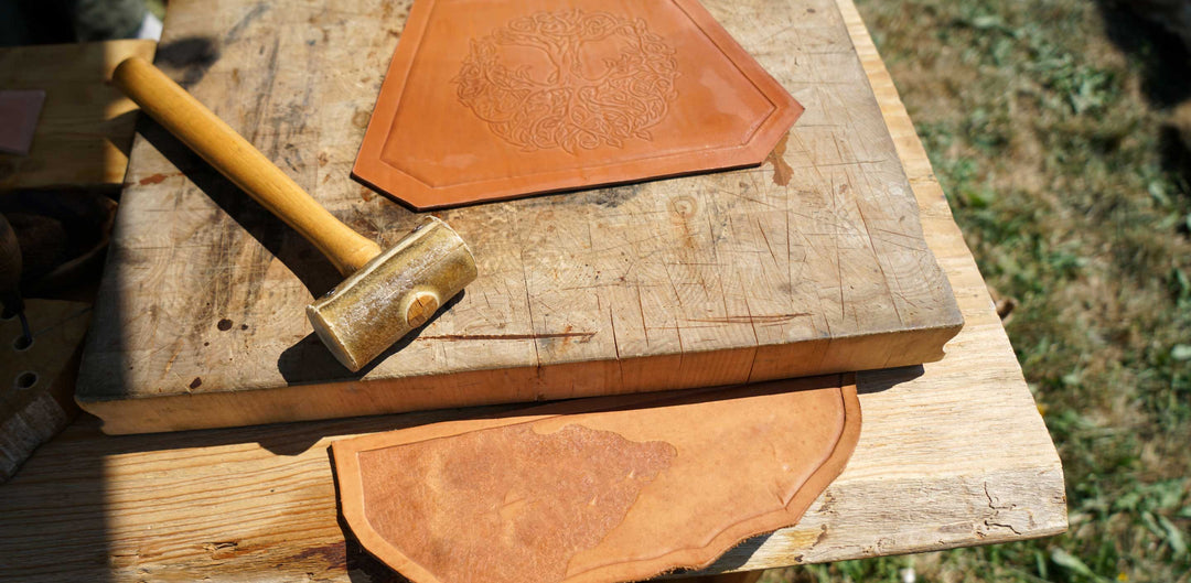  Engraving & Embossing Leather Guide