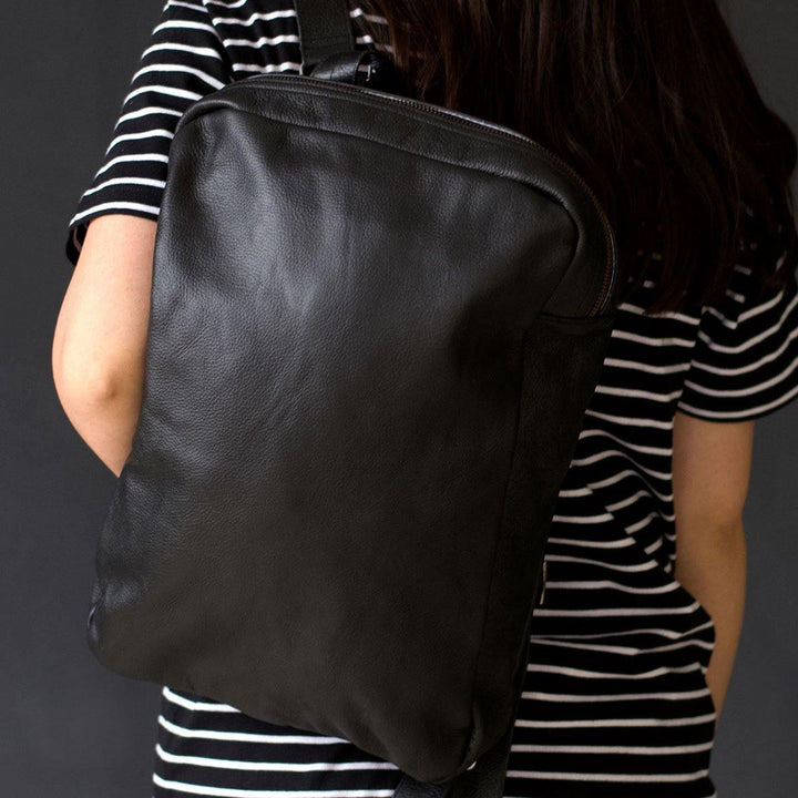 MONT5 Khaplu Handmade Black Leather Travel Rucksack - Leather Jacket Shop
